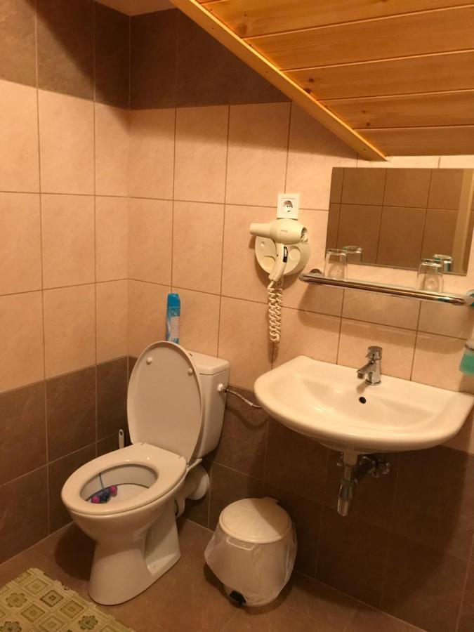 Bed and Breakfast Kamaras Ring House Модьород Экстерьер фото